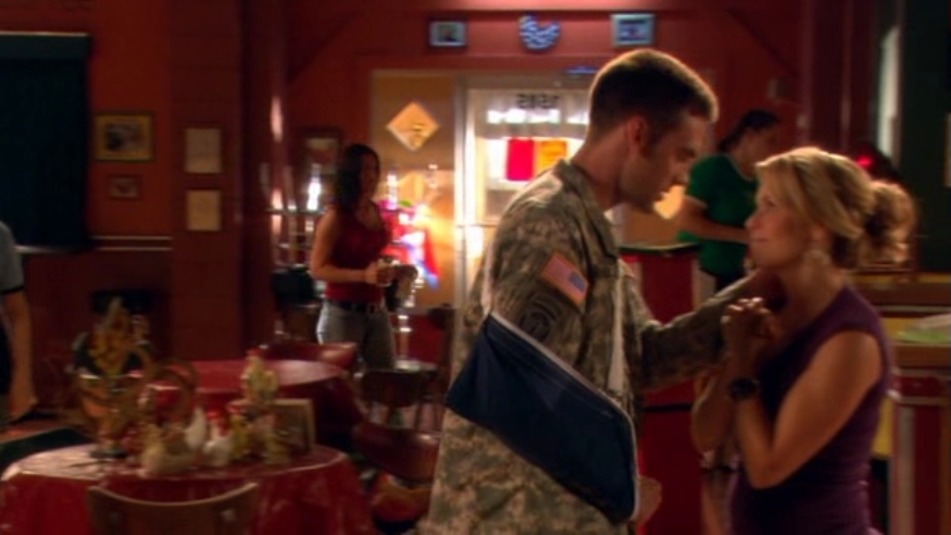 Charmed-Online-dot-nl_ArmyWives2x06-2061.jpg