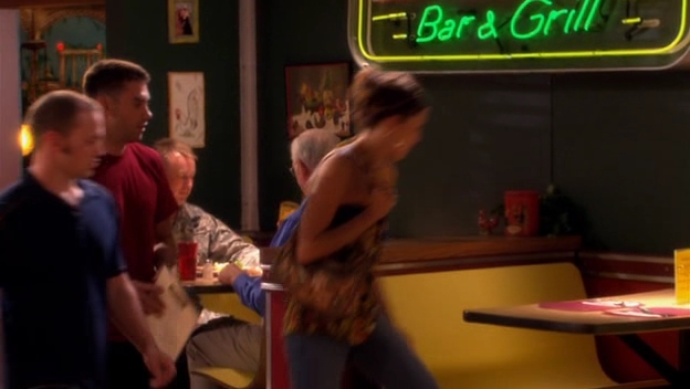 Charmed-Online-dot-nl_ArmyWives2x08-0743.jpg