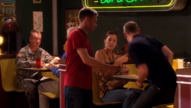 Charmed-Online-dot-nl_ArmyWives2x08-0745.jpg