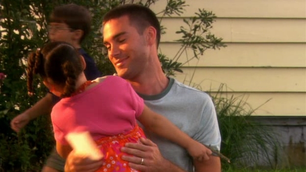 Charmed-Online-dot-nl_ArmyWives2x11-0632.jpg Charmed-Online-dot-nl_ArmyWives2x11-0632.jpg