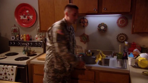 Charmed-Online-dot-nl_ArmyWives2x15-0487.jpg