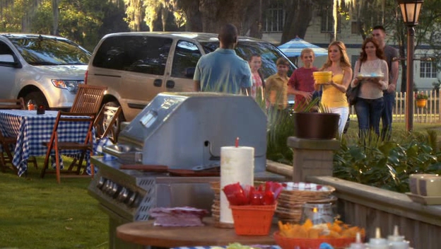 Charmed-Online-dot-net_ArmyWives-5x11-0800.jpg