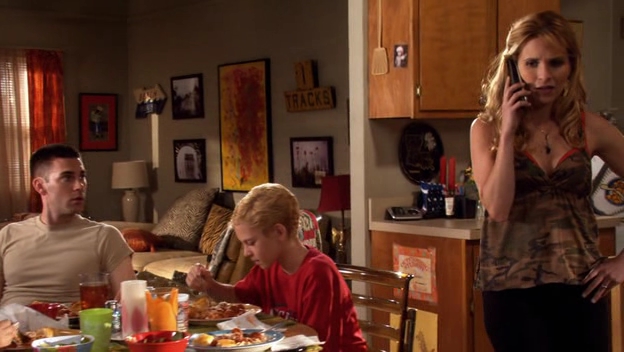Charmed-Online-dot-net_ArmyWives-5x12-0601.jpg