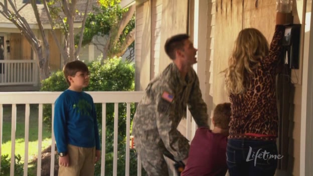 Charmed-Online-dot-net_ArmyWives6x01-1321.jpg Charmed-Online-dot-net_ArmyWives6x01-1321.jpg