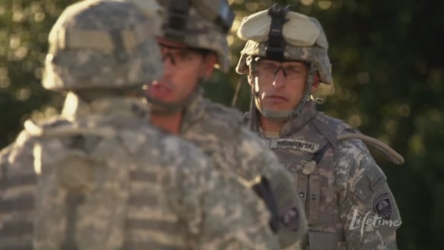Charmed-Online_dot_net-ArmyWives6x04LearningCurve0433.jpg