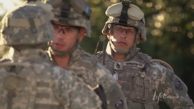 Charmed-Online_dot_net-ArmyWives6x04LearningCurve0435.jpg