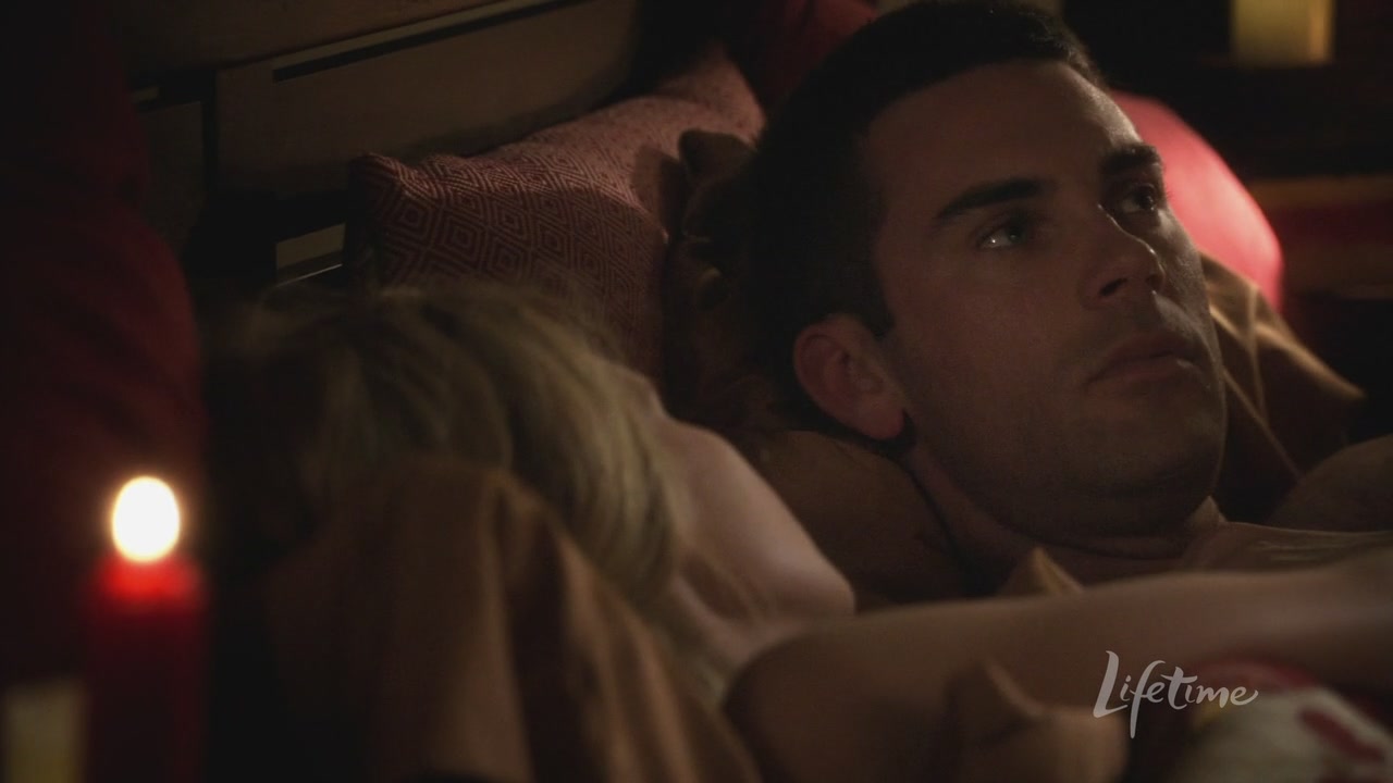 Charmed-Online_dot_net-ArmyWives6x05TrueColors0720.jpg