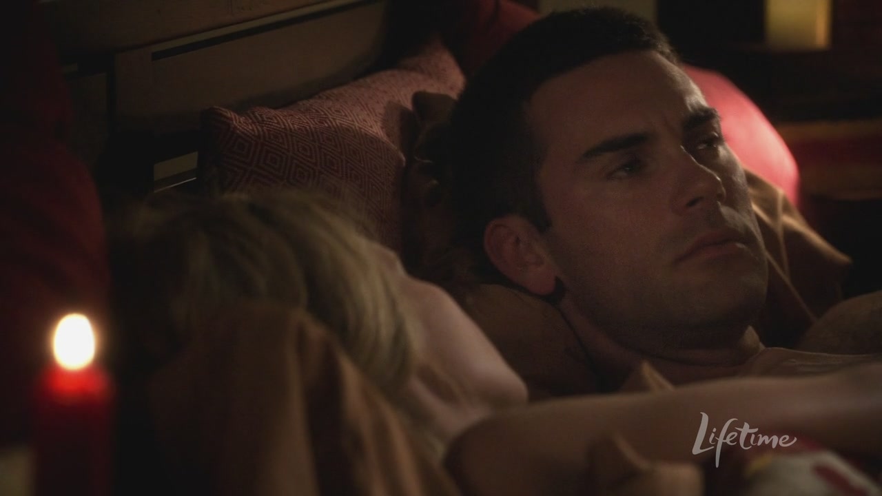 Charmed-Online_dot_net-ArmyWives6x05TrueColors0723.jpg