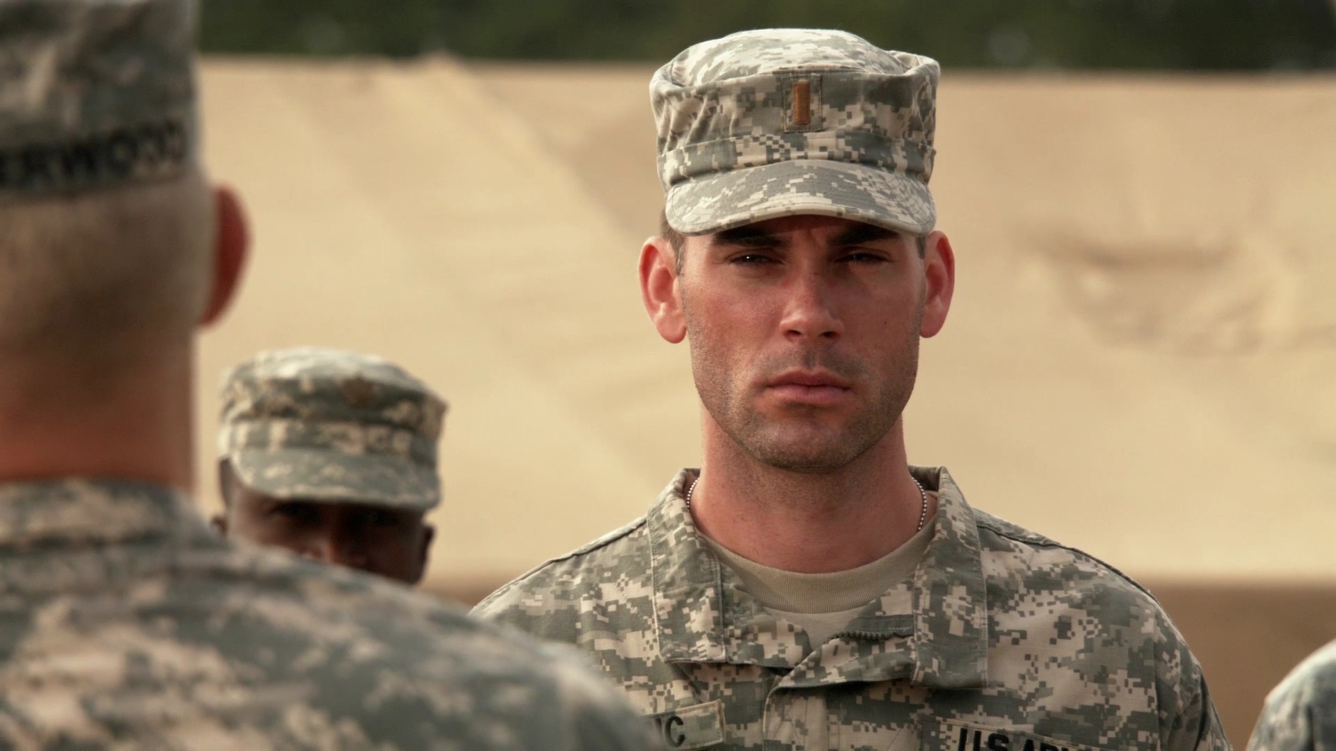 Charmed-Online-dot-nl_ArmyWives6x08-0922.jpg Charmed-Online-dot-nl_ArmyWives6x08-0922.jpg