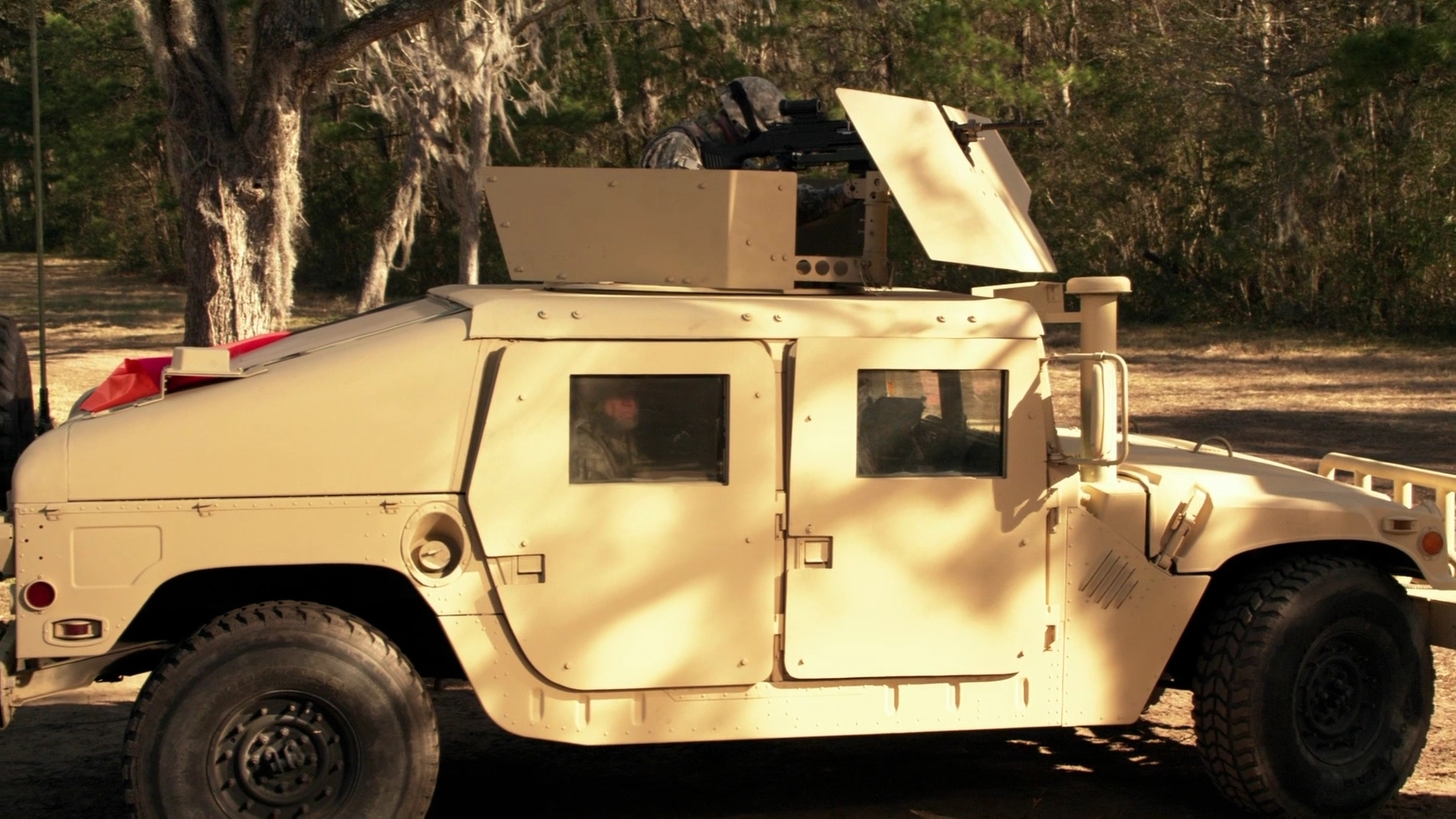 Charmed-Online-dot-nl_ArmyWives6x09-1710.jpg Charmed-Online-dot-nl_ArmyWives6x09-1710.jpg