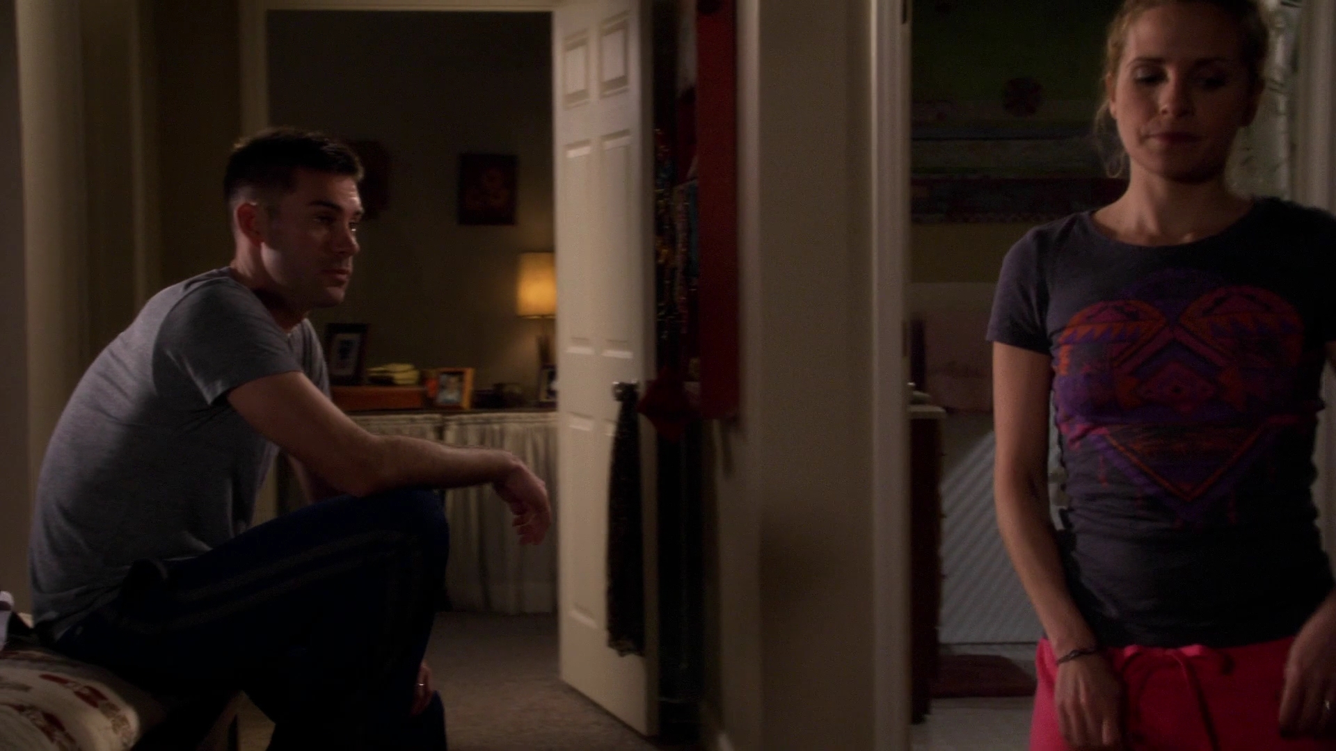 Charmed-Online-dot-nl_ArmyWives6x12-0999.jpg Charmed-Online-dot-nl_ArmyWives6x12-0999.jpg