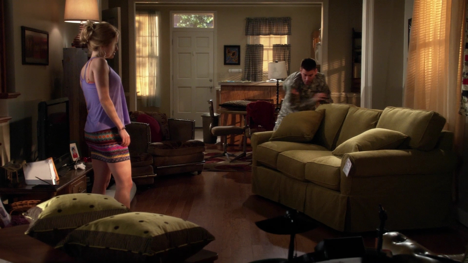 Charmed-Online-dot-nl_ArmyWives6x13-0109.jpg
