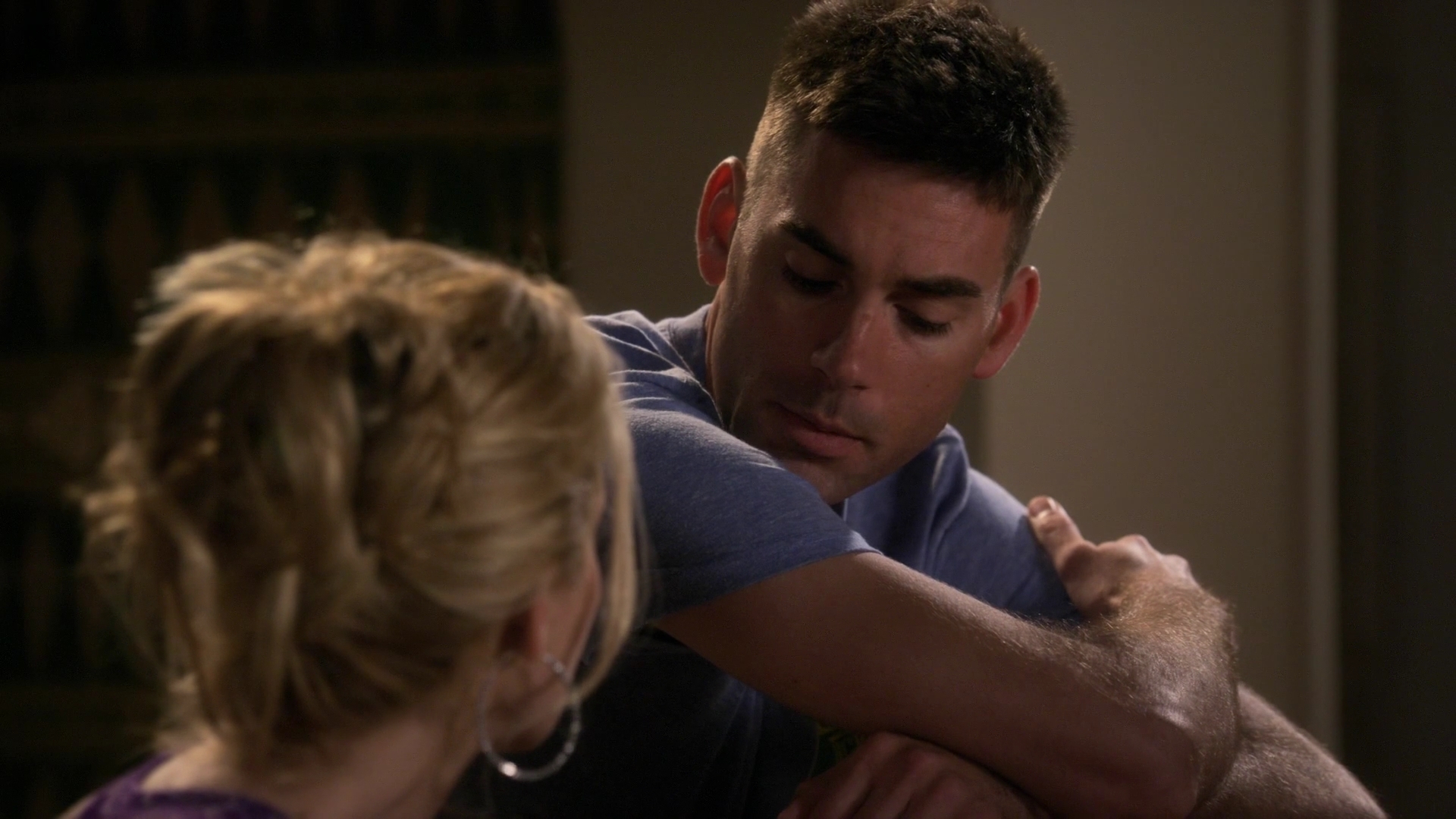 Charmed-Online-dot-nl_ArmyWives6x15-0825.jpg Charmed-Online-dot-nl_ArmyWives6x15-0825.jpg