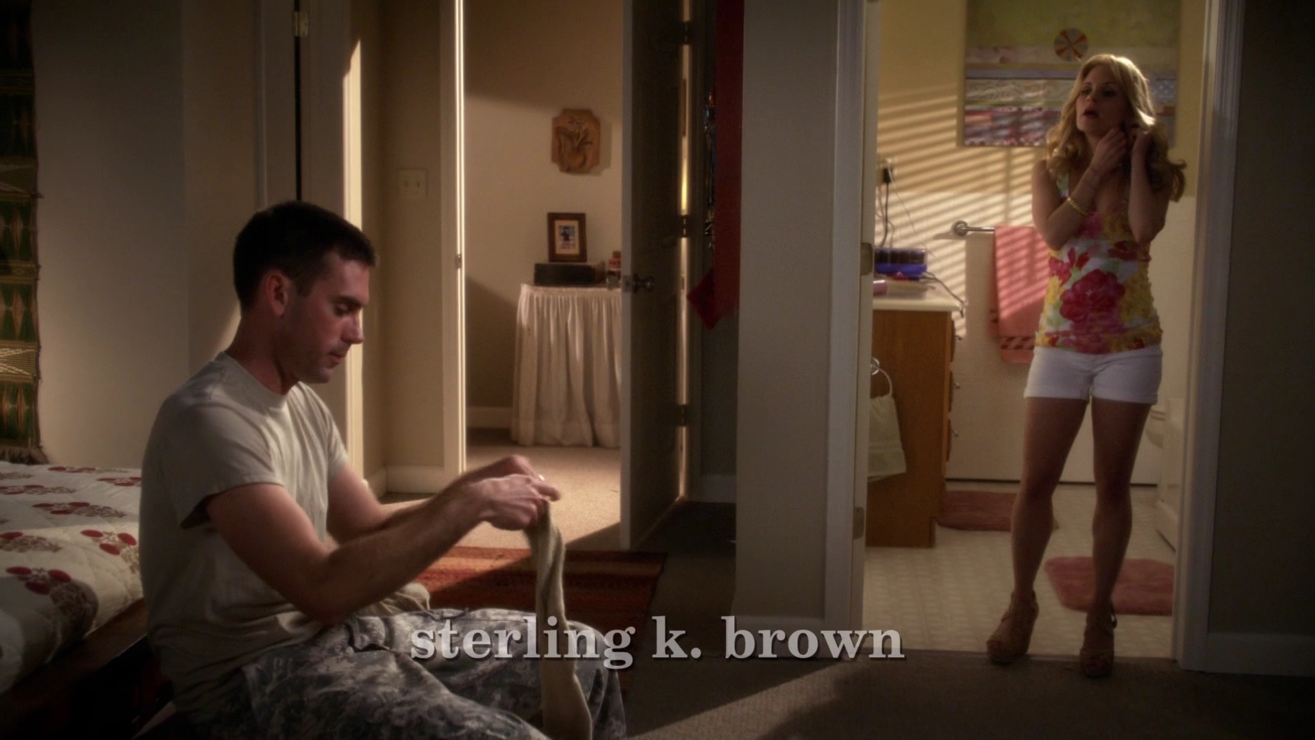 Charmed-Online-dot-nl_ArmyWives6x18-0103.jpg Charmed-Online-dot-nl_ArmyWives6x18-0103.jpg