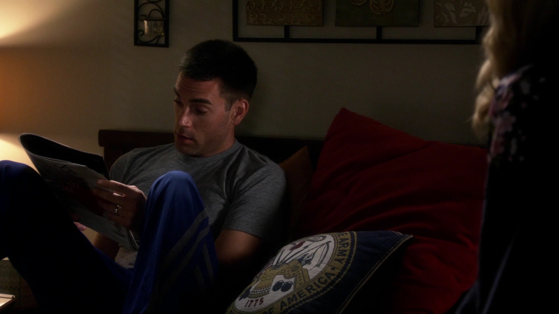 Charmed-Online-dot-nl_ArmyWives6x18-1544.jpg Charmed-Online-dot-nl_ArmyWives6x18-1544.jpg