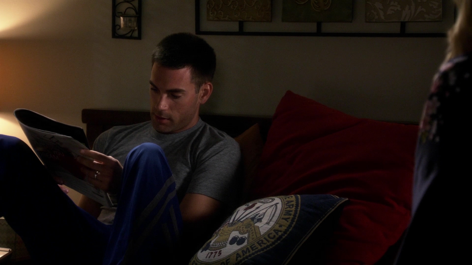 Charmed-Online-dot-nl_ArmyWives6x18-1545.jpg Charmed-Online-dot-nl_ArmyWives6x18-1545.jpg