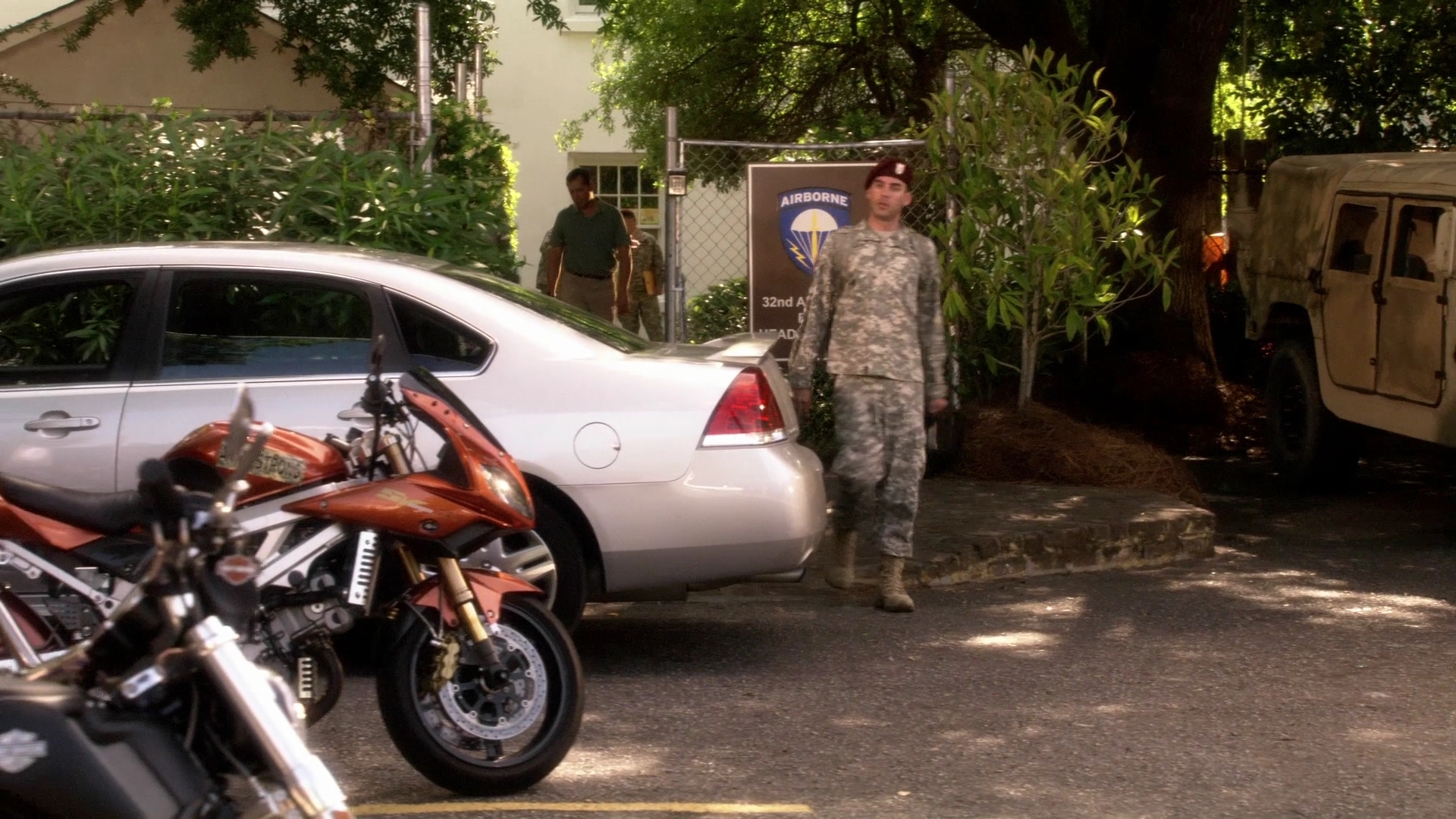 Charmed-Online-dot-nl_ArmyWives6x18-2078.jpg Charmed-Online-dot-nl_ArmyWives6x18-2078.jpg