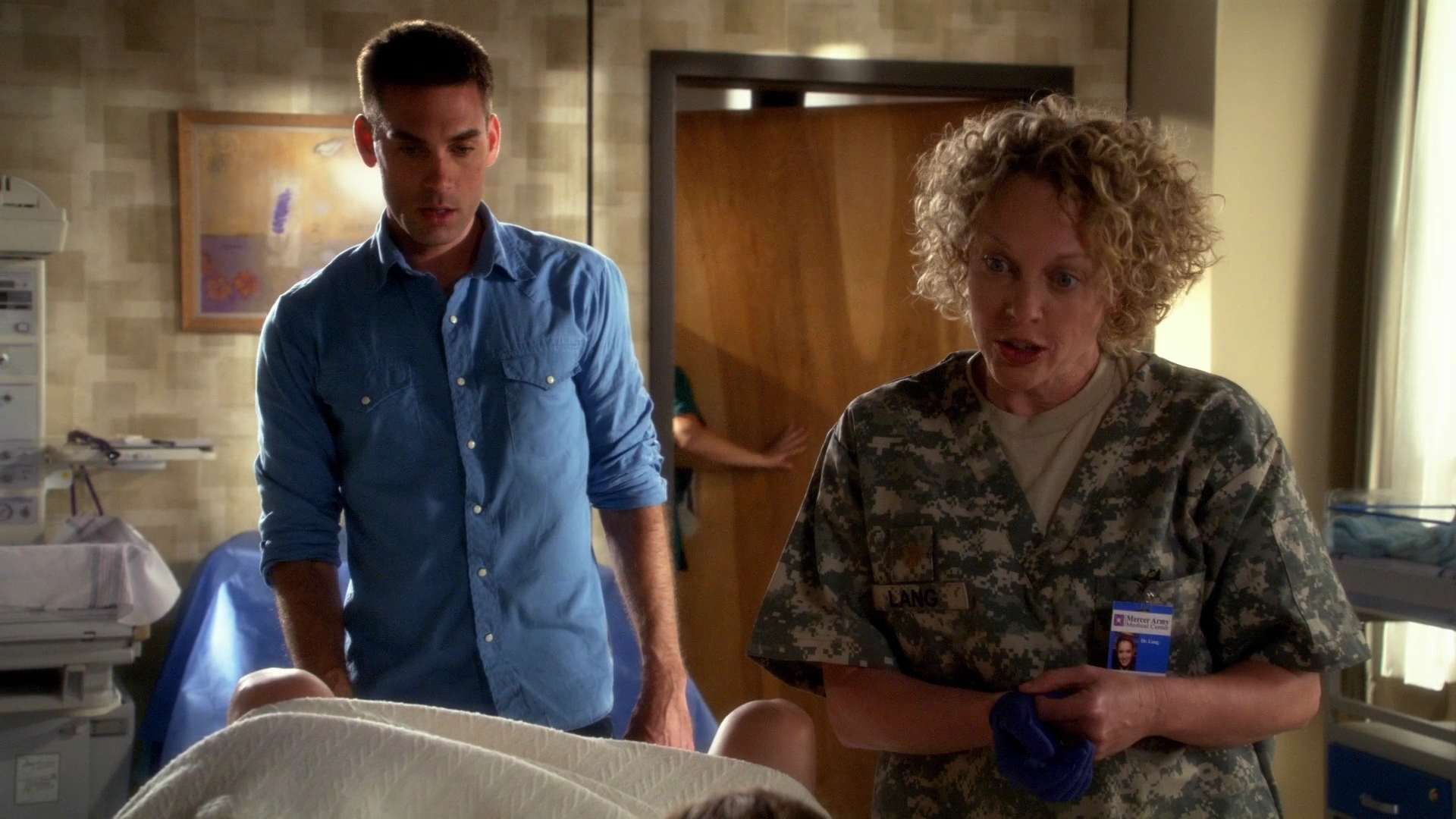 Charmed-Online-dot-nl_ArmyWives6x19-0395.jpg Charmed-Online-dot-nl_ArmyWives6x19-0395.jpg