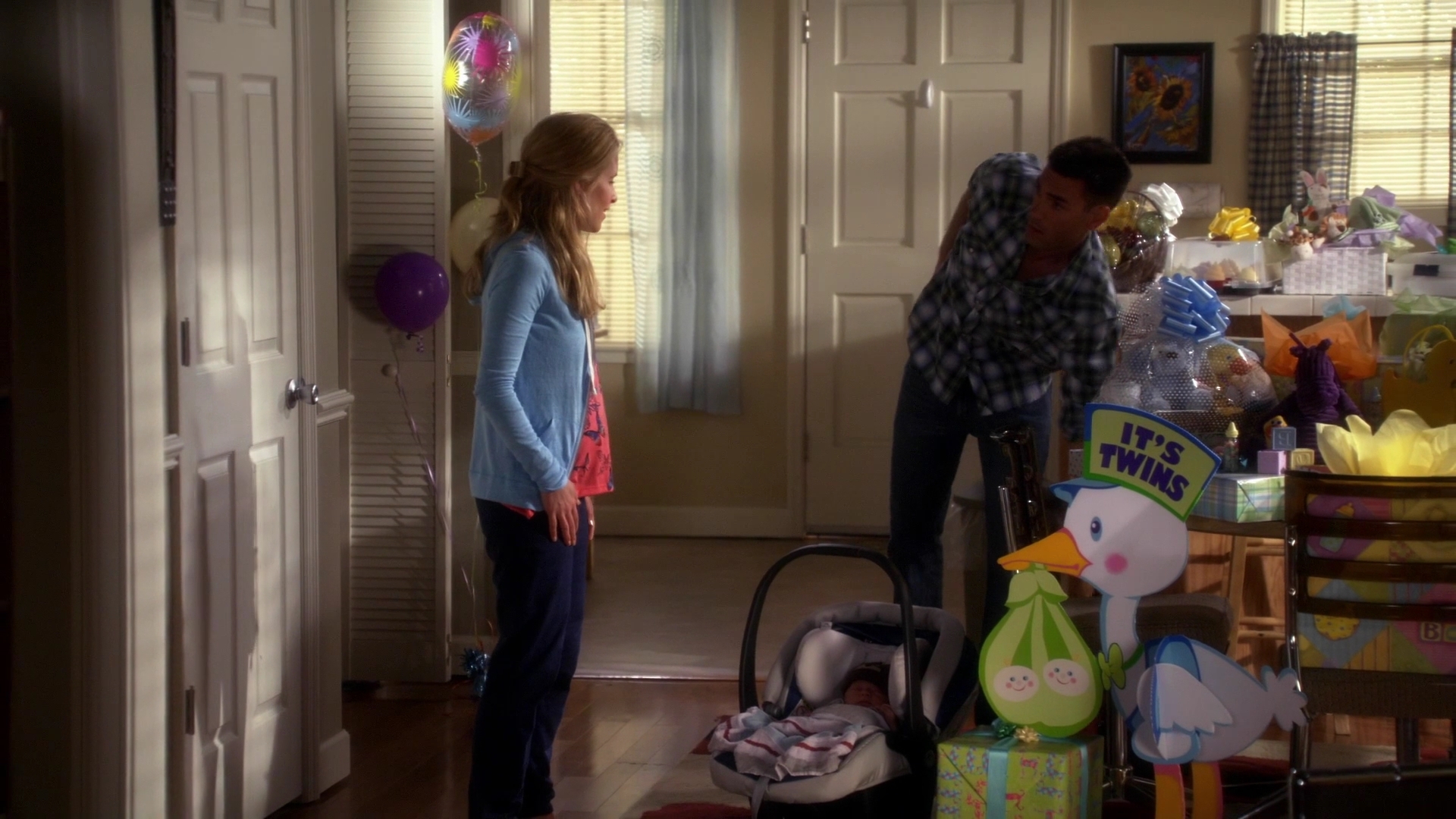 Charmed-Online-dot-nl_ArmyWives6x19-2102.jpg