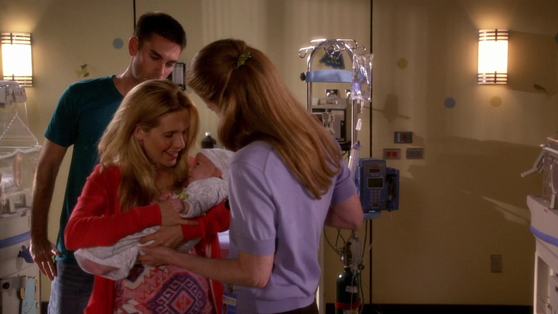 Charmed-Online-dot-nl_ArmyWives6x20-0497.jpg Charmed-Online-dot-nl_ArmyWives6x20-0497.jpg