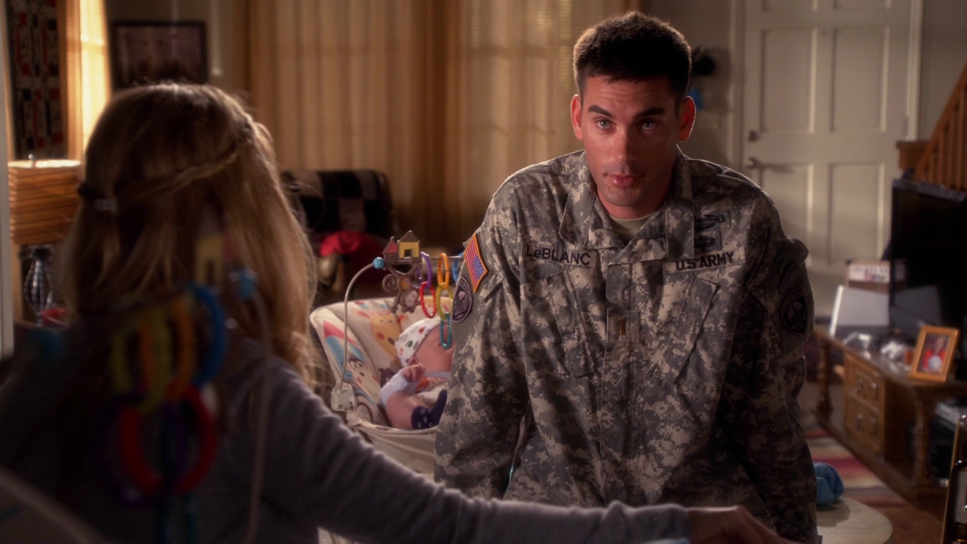 Charmed-Online-dot-nl_ArmyWives6x21-0498.jpg