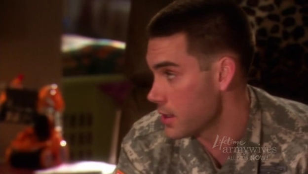 Charmed-Online-dot-nl_ArmyWives3x02-1419.jpg