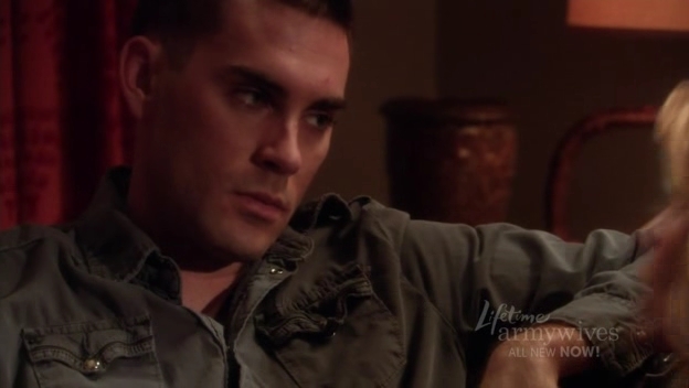 Charmed-Online-dot-nl_ArmyWives3x02-2225.jpg