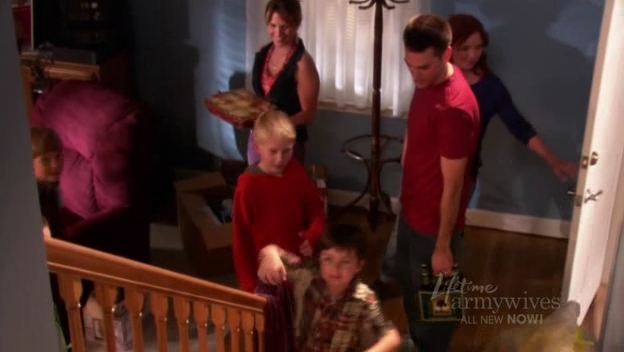 Charmed-Online-dot-nl_ArmyWives3x04-1811.jpg