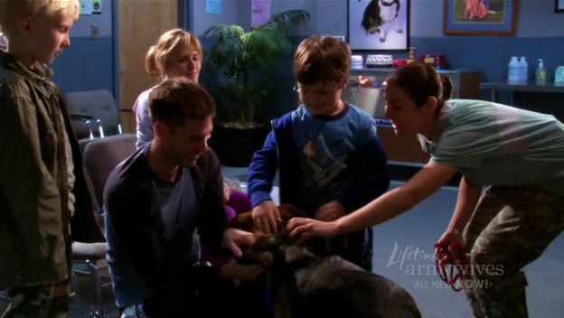 Charmed-Online-dot-nl_ArmyWives3x07-1822.jpg Charmed-Online-dot-nl_ArmyWives3x07-1822.jpg