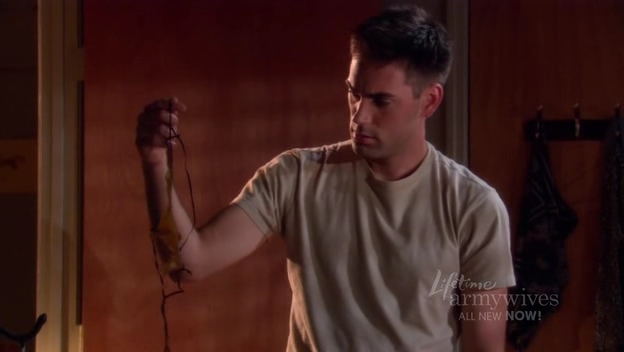 Charmed-Online-dot-nl_ArmyWives3x08-2449.jpg Charmed-Online-dot-nl_ArmyWives3x08-2449.jpg