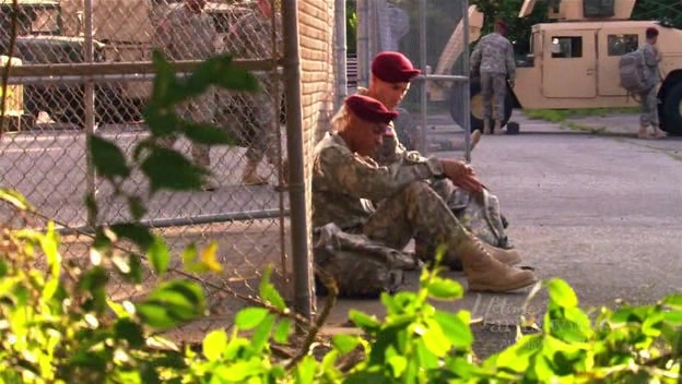 Charmed-Online-dot-nl_ArmyWives3x09-1834.jpg Charmed-Online-dot-nl_ArmyWives3x09-1834.jpg