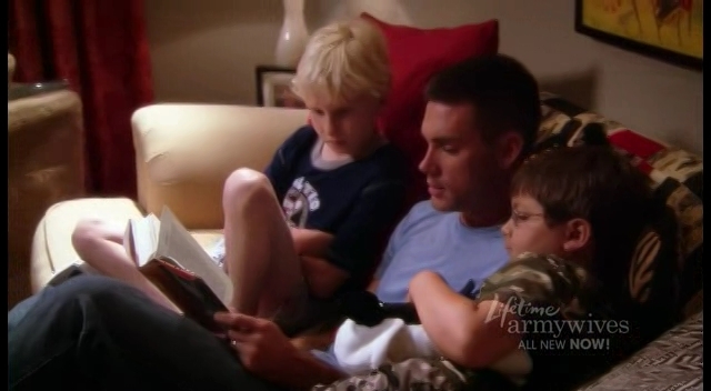 Charmed-Online-dot-nl_ArmyWives3x13-2186.jpg Charmed-Online-dot-nl_ArmyWives3x13-2186.jpg