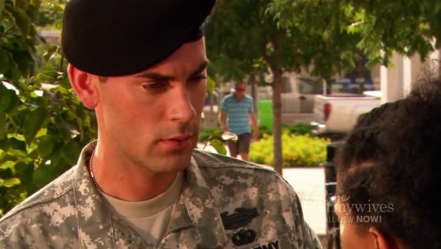 Charmed-Online-dot-nl_ArmyWives3x16-2275.jpg Charmed-Online-dot-nl_ArmyWives3x16-2275.jpg