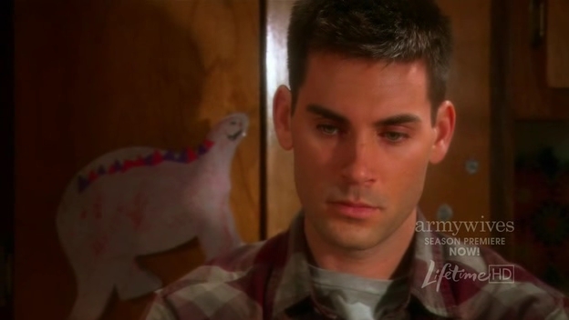 Charmed-Online-dot-nl_ArmyWives4x01-1614.jpg