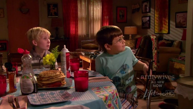 Charmed-Online-dot-nl_ArmyWives4x03-0138.jpg Charmed-Online-dot-nl_ArmyWives4x03-0138.jpg