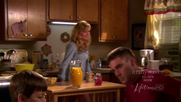 Charmed-Online-dot-nl_ArmyWives4x03-0149.jpg Charmed-Online-dot-nl_ArmyWives4x03-0149.jpg