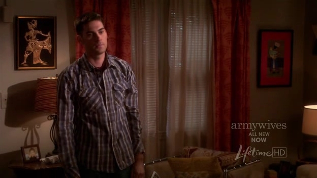 Charmed-Online-dot-nl_ArmyWives4x03-1178.jpg