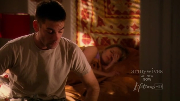 Charmed-Online-dot-nl_ArmyWives4x03-0895.jpg Charmed-Online-dot-nl_ArmyWives4x03-0895.jpg