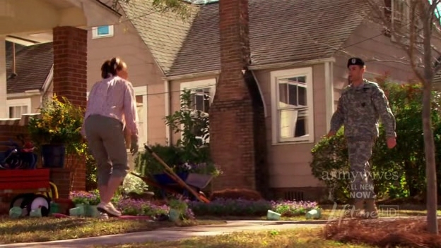 Charmed-Online-dot-nl_ArmyWives4x03-0921.jpg Charmed-Online-dot-nl_ArmyWives4x03-0921.jpg