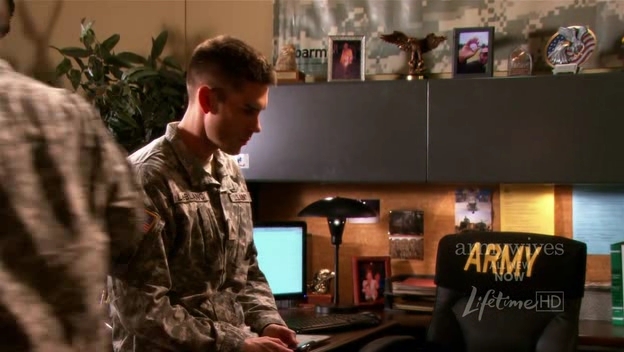 Charmed-Online-dot-nl_ArmyWives4x03-1185.jpg Charmed-Online-dot-nl_ArmyWives4x03-1185.jpg