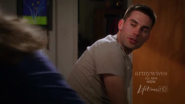 Charmed-Online-dot-nl_ArmyWives4x03-2311.jpg