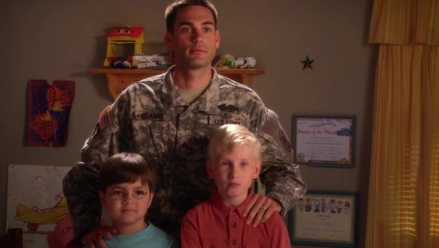 Charmed-Online-dot-nl_ArmyWives4x05-0287.jpg Charmed-Online-dot-nl_ArmyWives4x05-0287.jpg