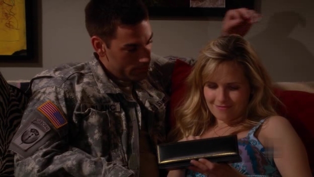 Charmed-Online-dot-nl_ArmyWives4x05-1423.jpg Charmed-Online-dot-nl_ArmyWives4x05-1423.jpg