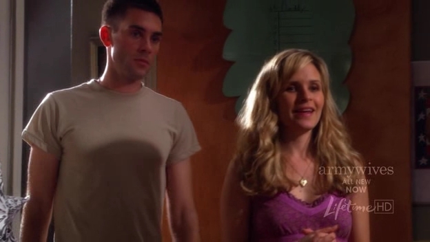 Charmed-Online-dot-nl_ArmyWives4x07-2327.jpg Charmed-Online-dot-nl_ArmyWives4x07-2327.jpg