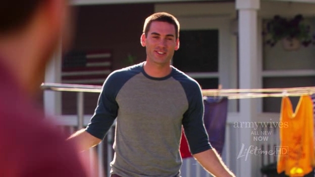 Charmed-Online-dot-nl_ArmyWives4x09-1203.jpg Charmed-Online-dot-nl_ArmyWives4x09-1203.jpg