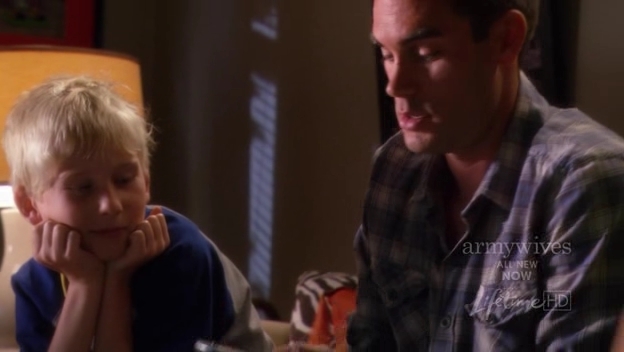 Charmed-Online-dot-nl_ArmyWives4x10-1964.jpg Charmed-Online-dot-nl_ArmyWives4x10-1964.jpg