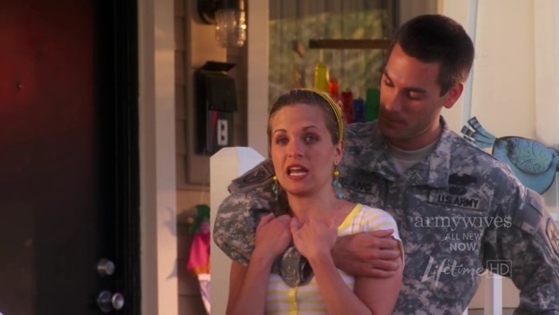 Charmed-Online-dot-nl_ArmyWives4x10-2134.jpg Charmed-Online-dot-nl_ArmyWives4x10-2134.jpg