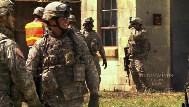 Charmed-Online-dot-nl_ArmyWives4x11-1983.jpg Charmed-Online-dot-nl_ArmyWives4x11-1983.jpg