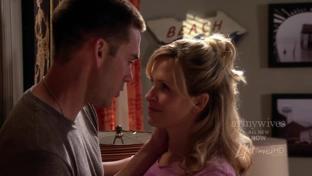 Charmed-Online-dot-nl_ArmyWives4x13-0348.jpg