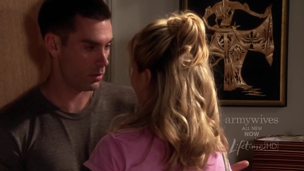 Charmed-Online-dot-nl_ArmyWives4x13-0362.jpg Charmed-Online-dot-nl_ArmyWives4x13-0362.jpg